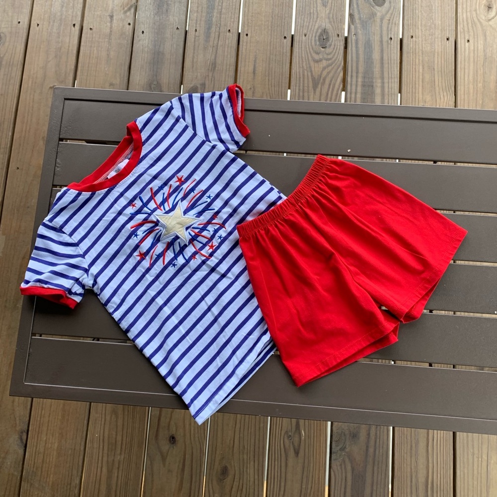 Smocked Polkadot boys set Size 5-6T